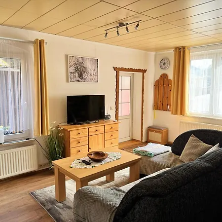 Ferienwohnung Neubert Leutenberg Exterior photo